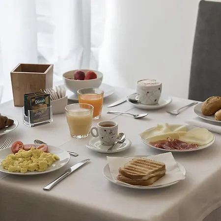 Отель Hotel Villa Colico Колико