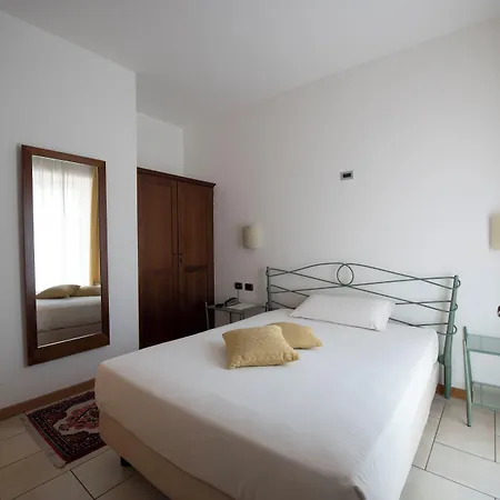 Hotel Hotel Villa Colico 3*