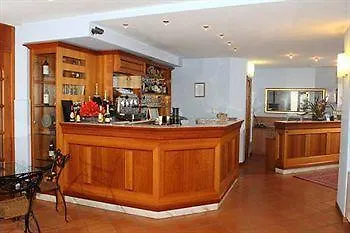 Hotel Villa Colico מלון 3*