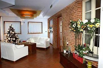 מלון Hotel Villa Colico